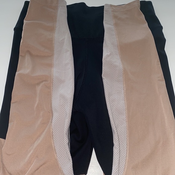 Nike leggings - Picture 2 of 3